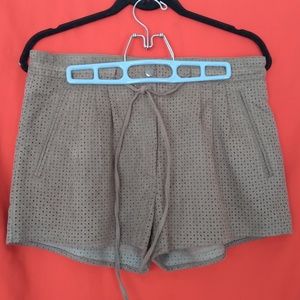 Charlise Perforated  Shorts Size 40